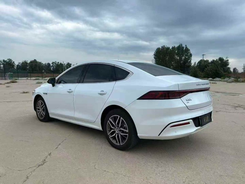 唐山25年比亚迪秦8