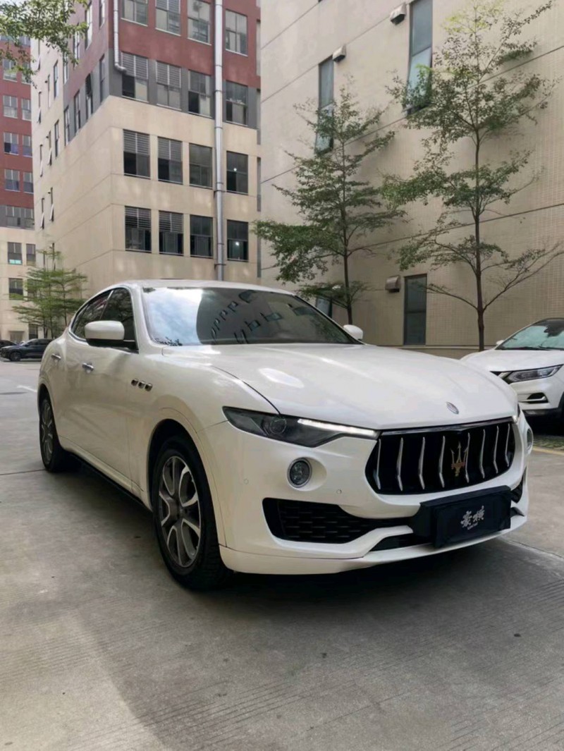 广州17年玛莎拉蒂Levante2