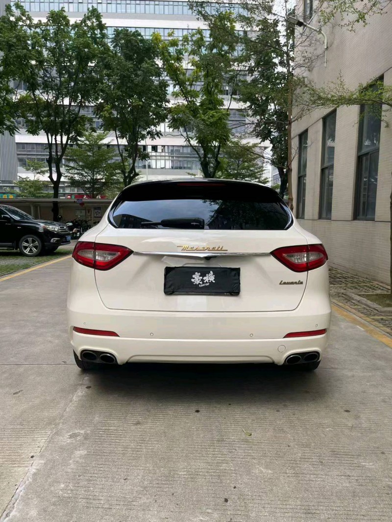 广州17年玛莎拉蒂Levante5
