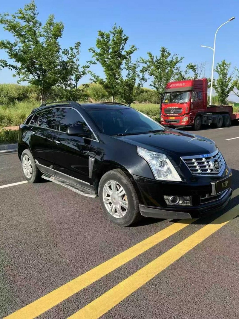 宿迁16年凯迪拉克SRX3