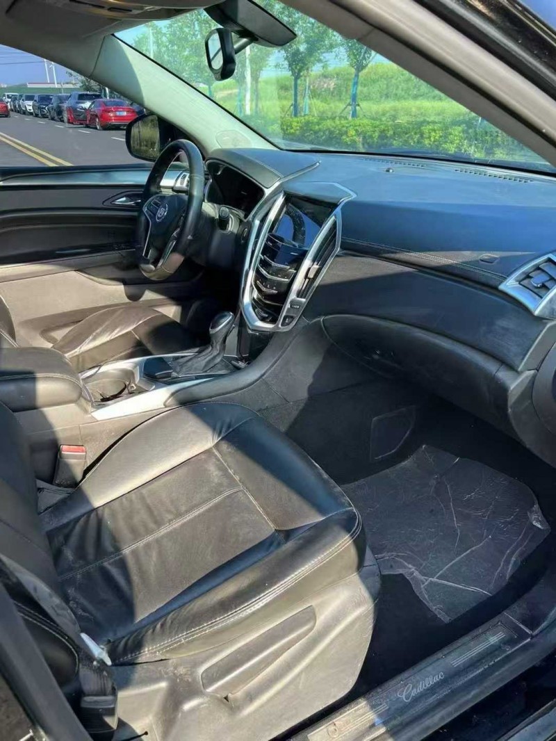 宿迁16年凯迪拉克SRX5