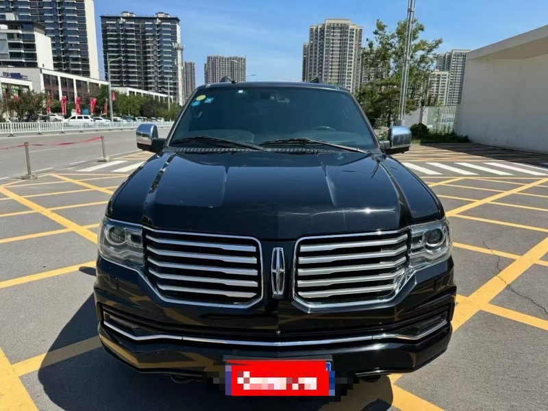 济宁18年林肯领航员1