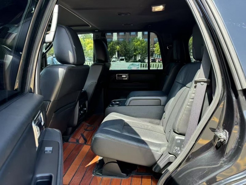 济宁18年林肯领航员6