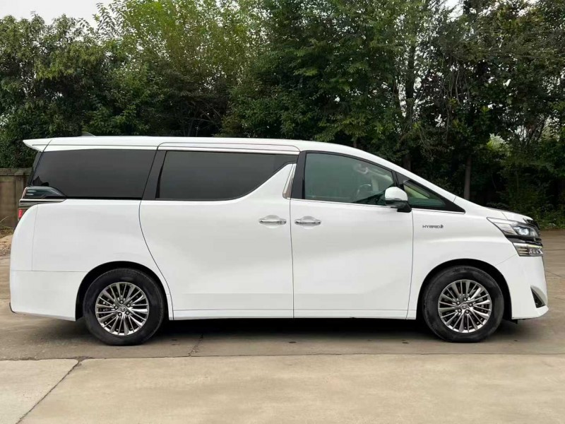 徐州21年丰田威尔法5