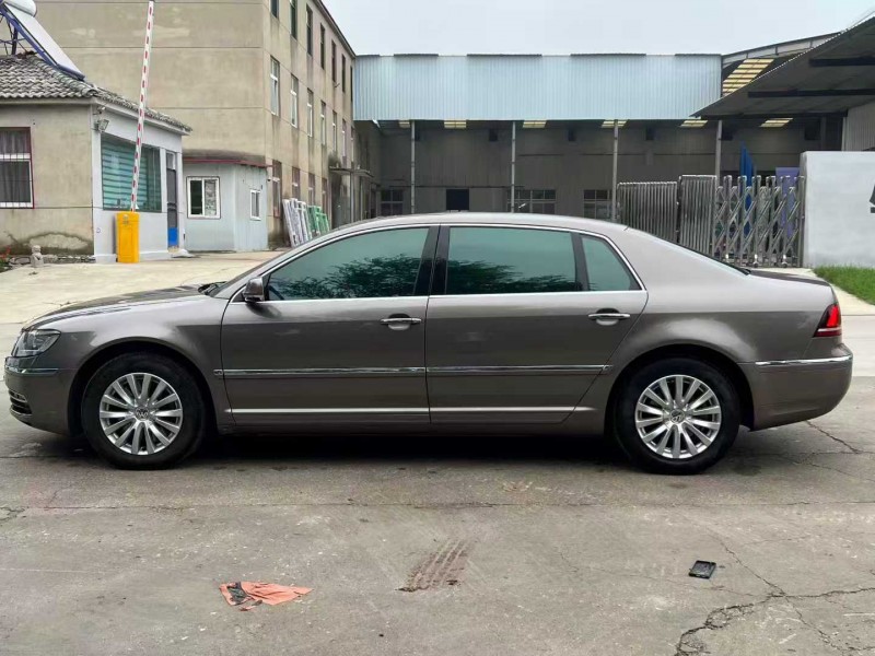 徐州16年大众辉腾5