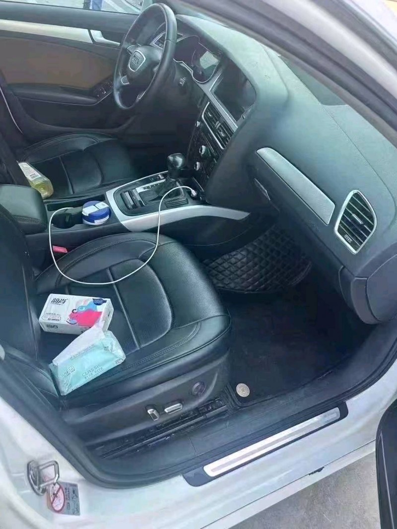 济南15年奥迪A4L5