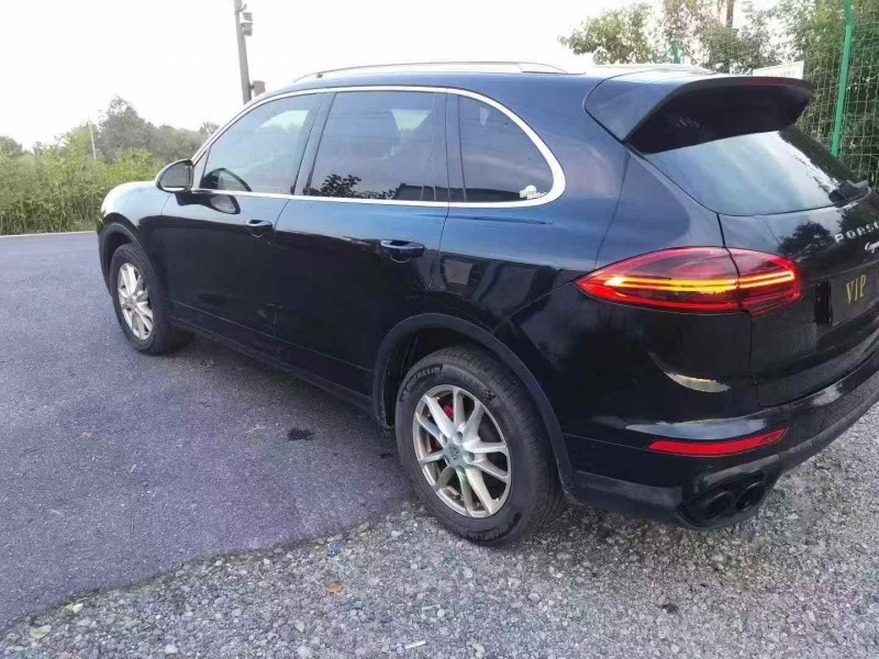 衢州15年保时捷卡宴7