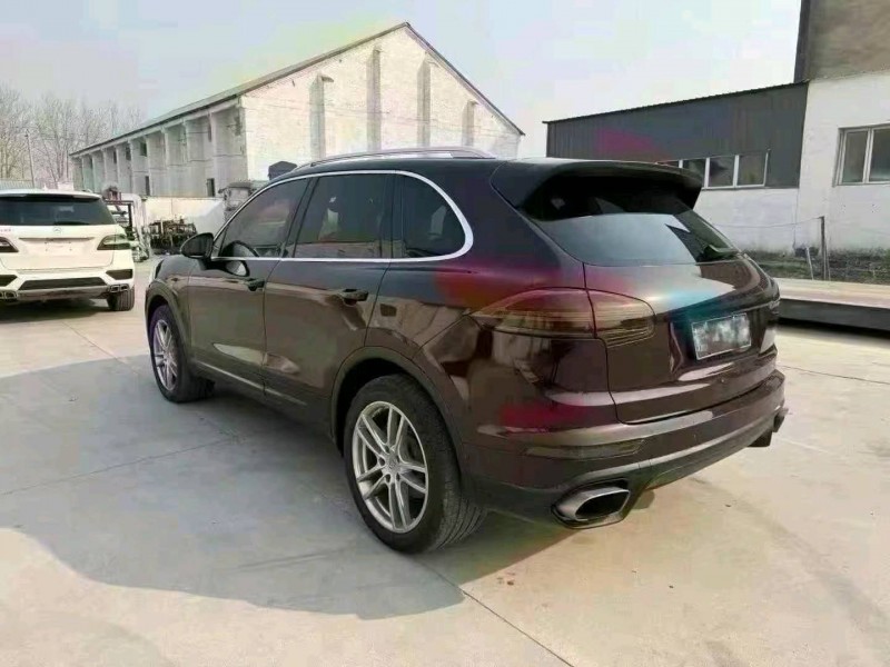 盐城16年保时捷卡宴4