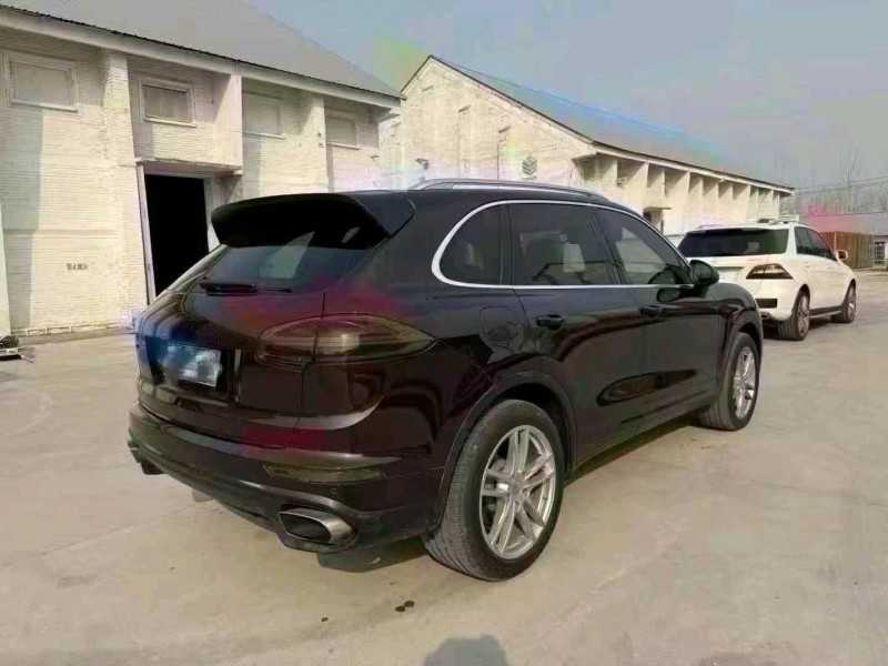 盐城16年保时捷卡宴5