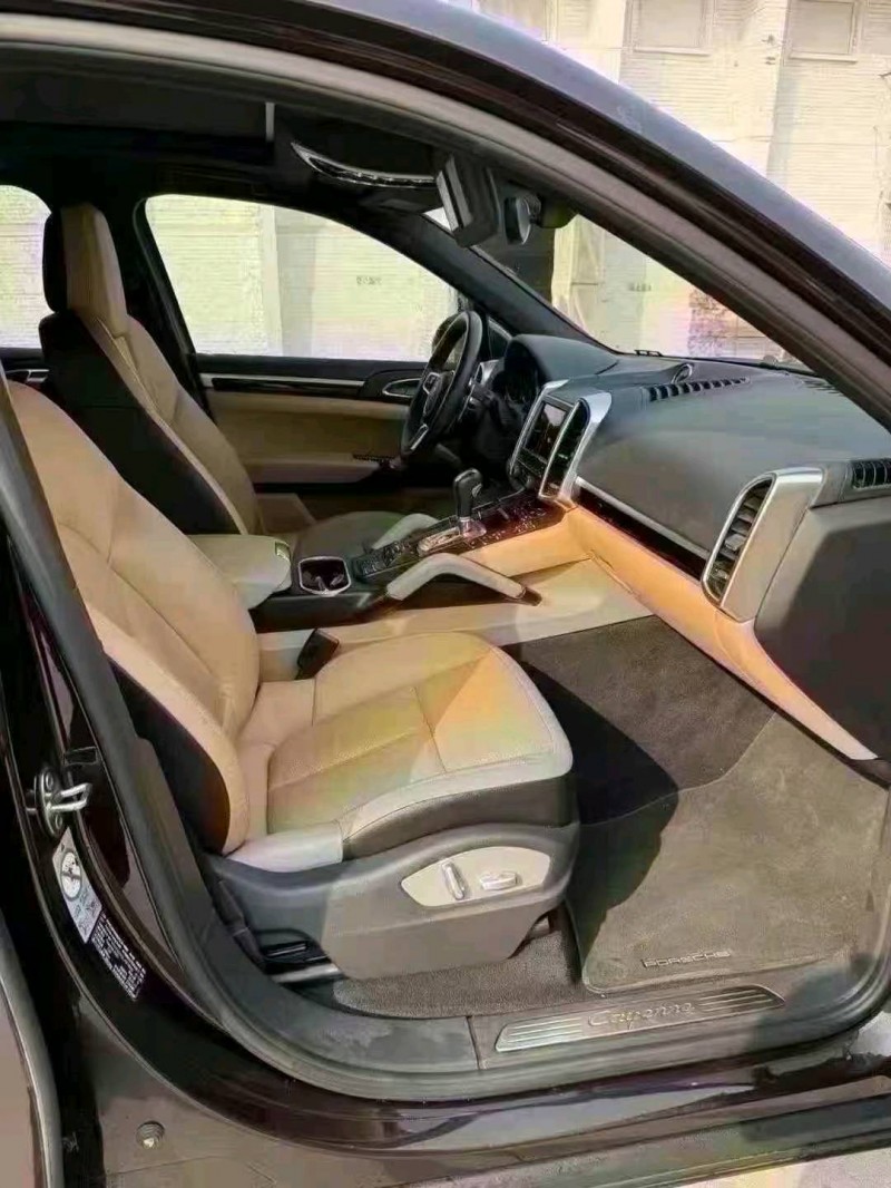 盐城16年保时捷卡宴6