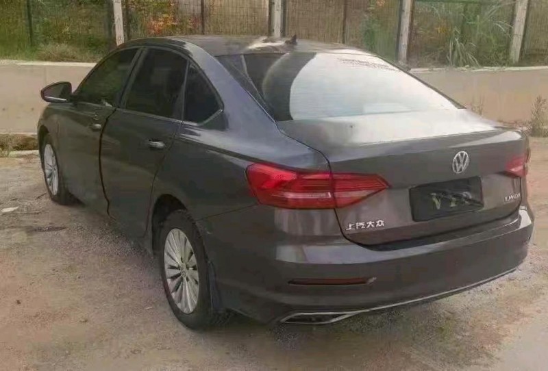 济南19年大众朗逸4