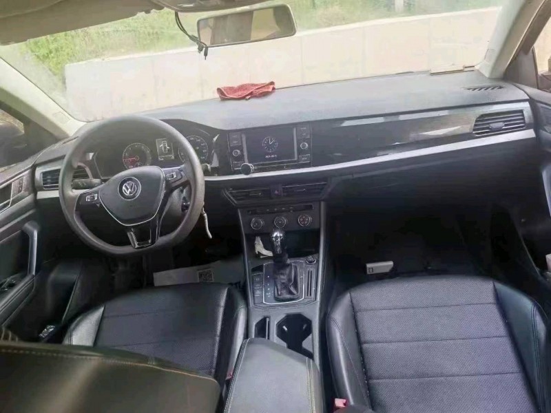 济南19年大众朗逸9