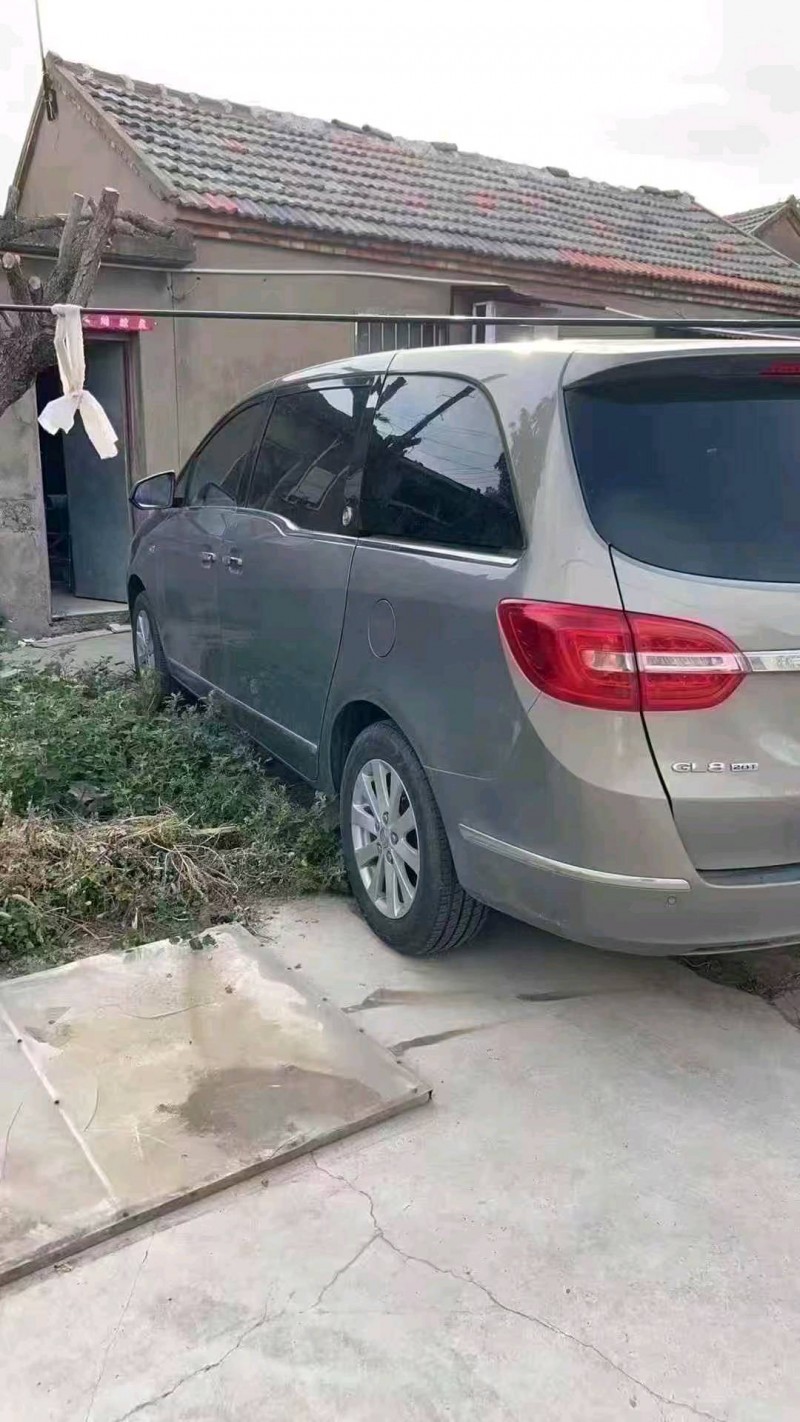 徐州20年别克GL84