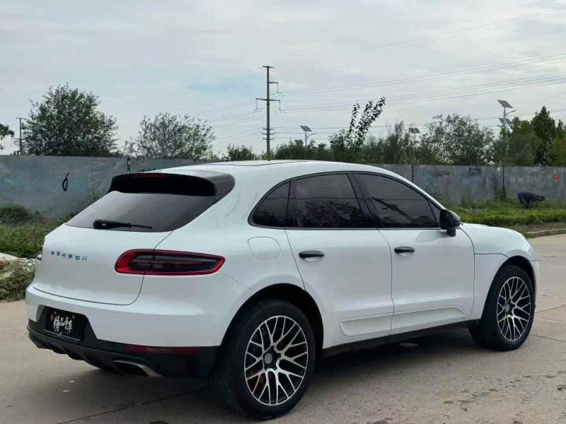 泰安16年保时捷Macan8