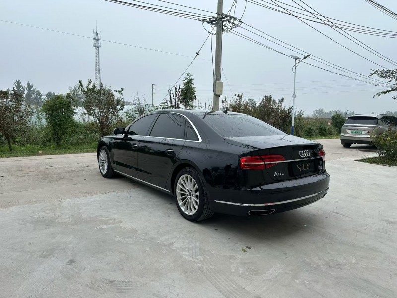 徐州16年奥迪A8L4