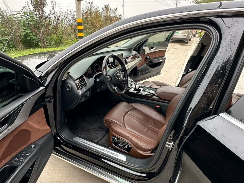 徐州16年奥迪A8L5