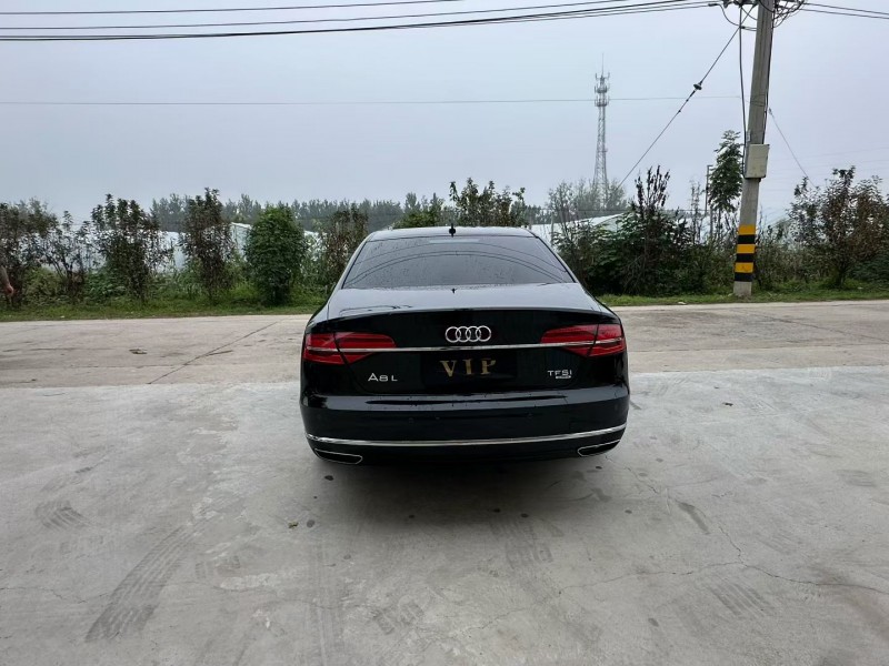 徐州16年奥迪A8L8