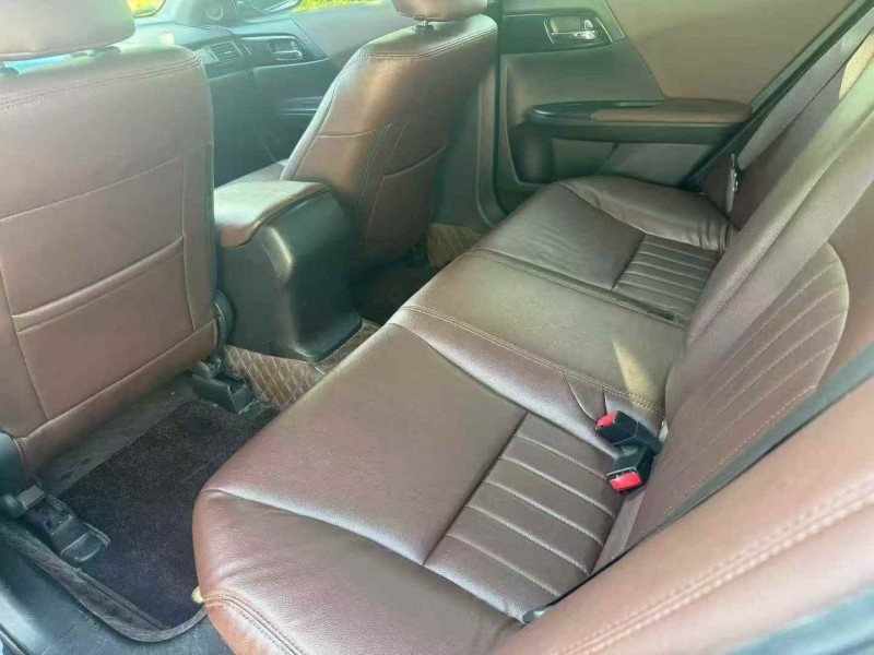 枣庄16年本田雅阁6