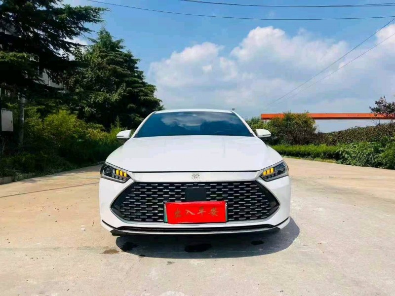 青岛23年比亚迪秦1