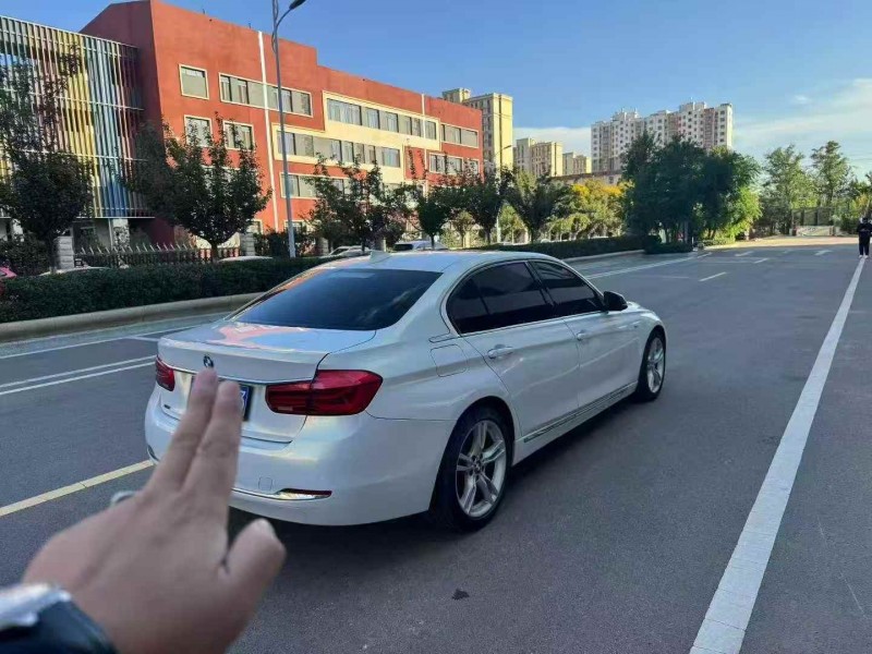 潍坊16年宝马3系8