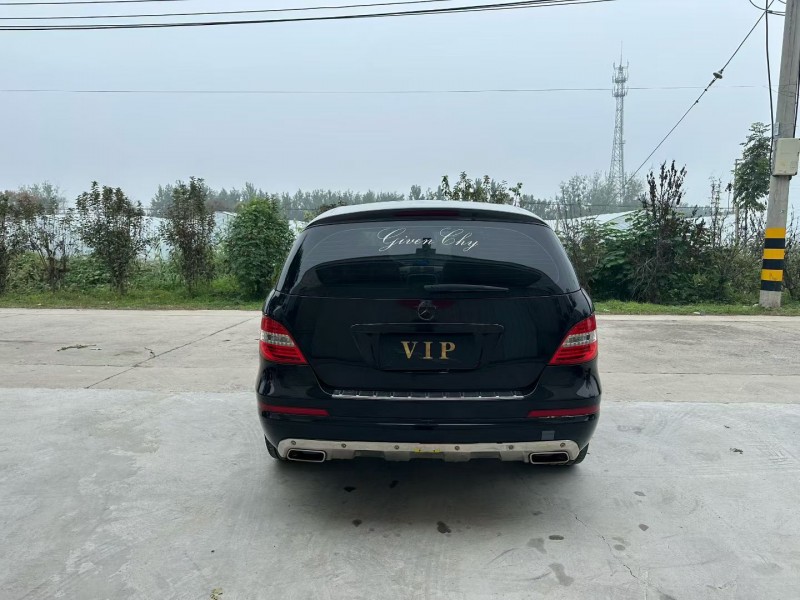 徐州17年奔驰R9
