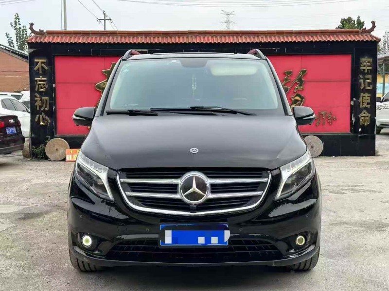 淄博18年奔驰威霆1