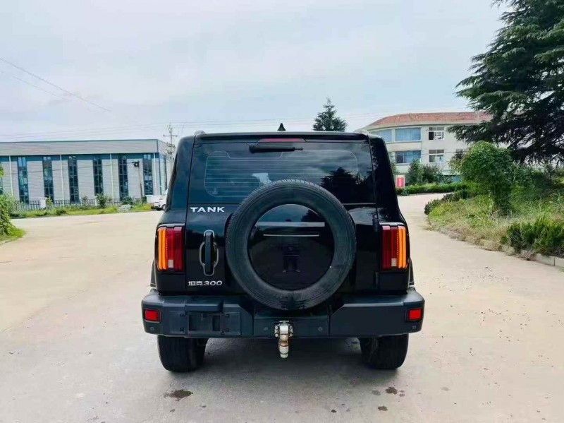 青岛22年长城汽车坦克9