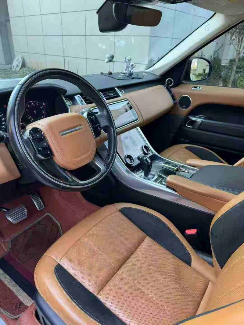 济南14年路虎揽胜行政2