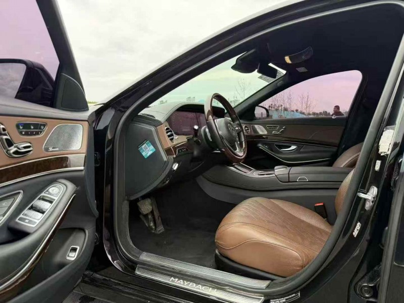 邢台20年奔驰迈巴赫S级5