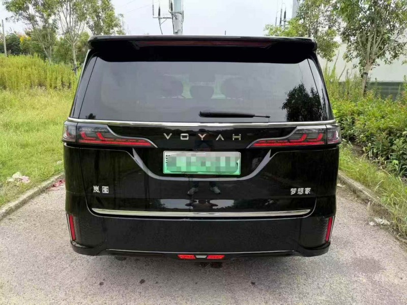 黄石23年岚图汽车梦想家9