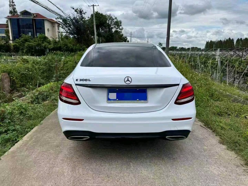 宁波19年奔驰E9