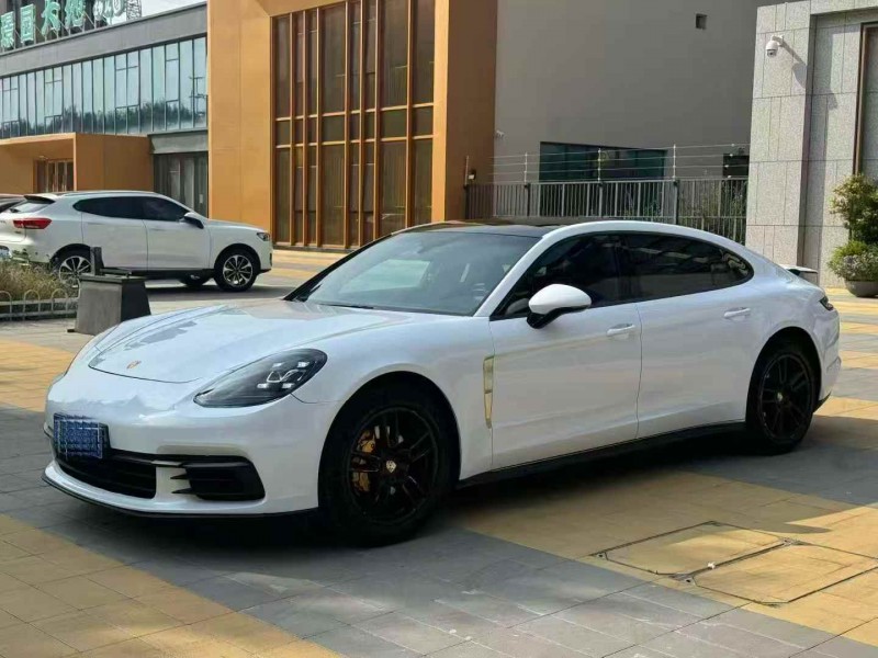 唐山18年保时捷帕拉梅拉2