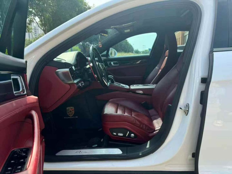 唐山18年保时捷帕拉梅拉5