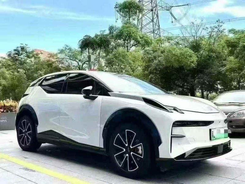 广州24年极氪汽车X2