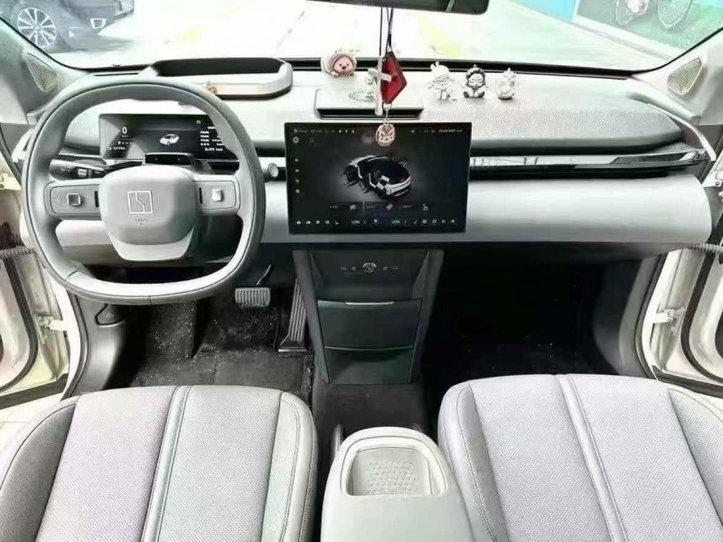 广州24年极氪汽车X5