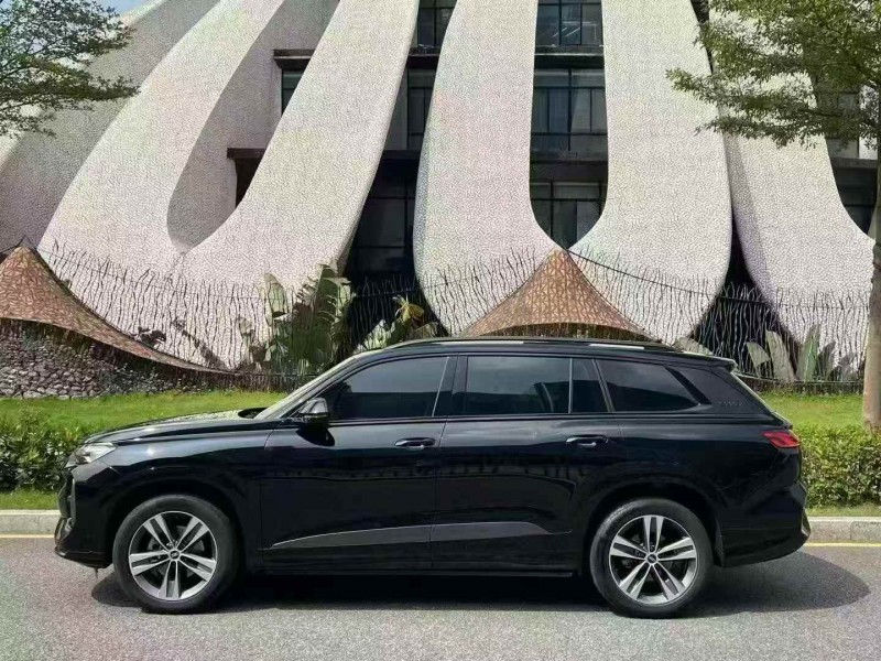 深圳23年奥迪Q68