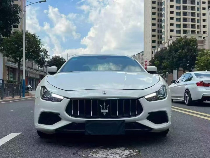 深圳14年玛莎拉蒂Ghibli1