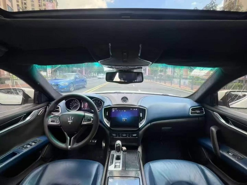 深圳14年玛莎拉蒂Ghibli5