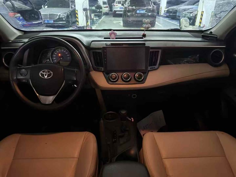 广州16年丰田RAV4荣放3
