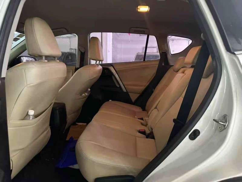 广州16年丰田RAV4荣放5