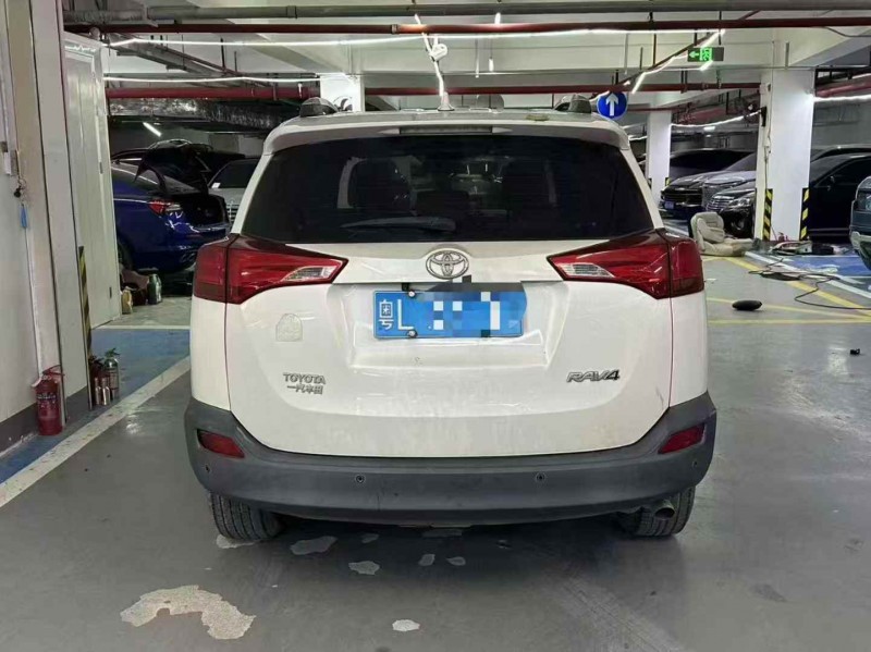 广州16年丰田RAV4荣放6
