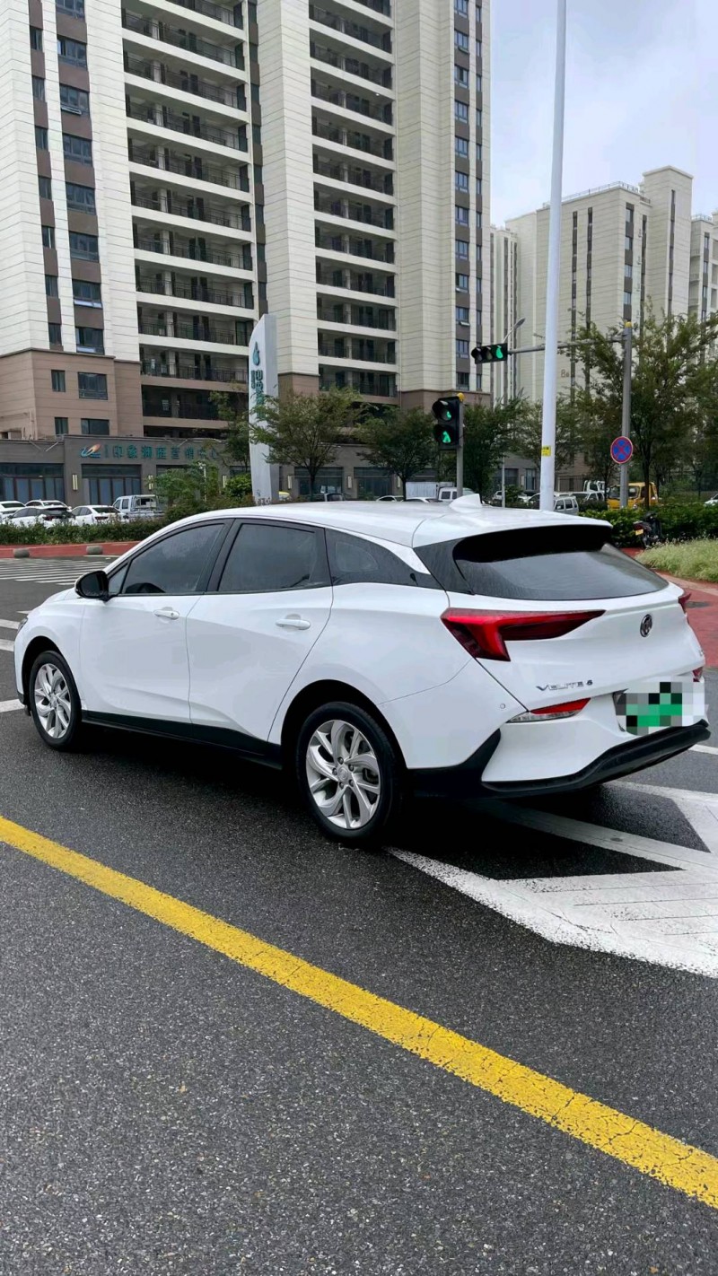 日照24年别克微蓝7