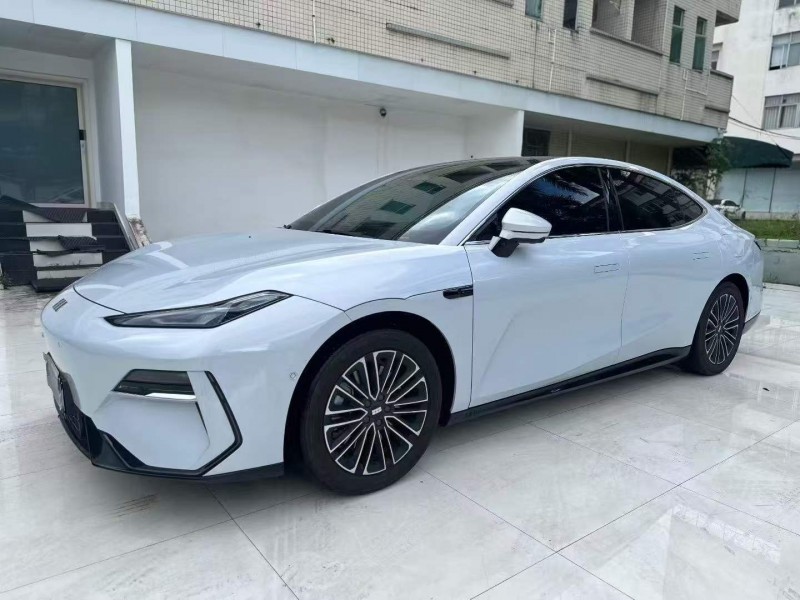 广州25年吉利银河2