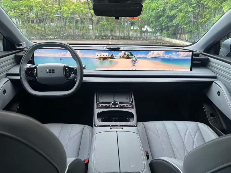 广州25年吉利银河5