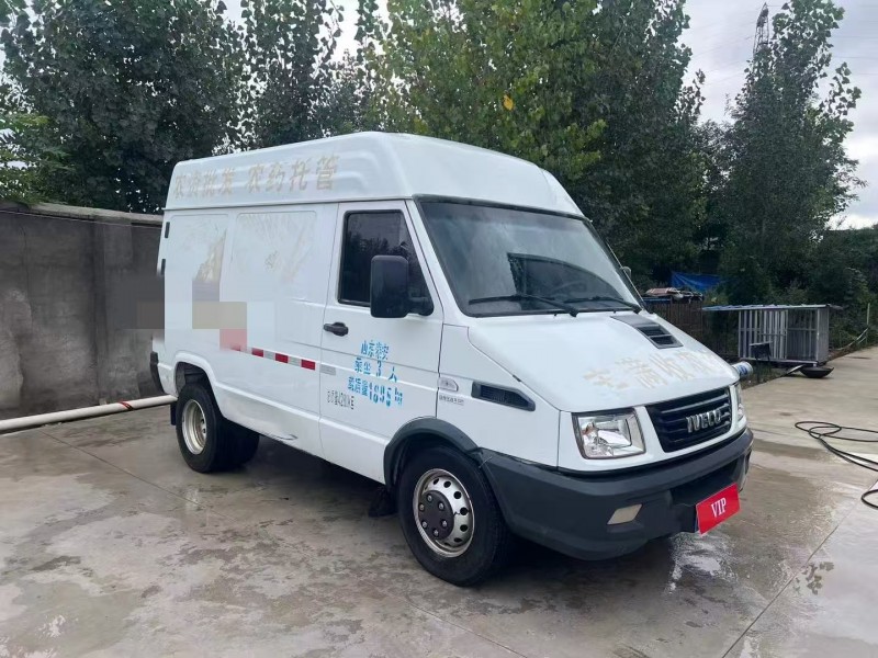 枣庄21年依维柯得意3