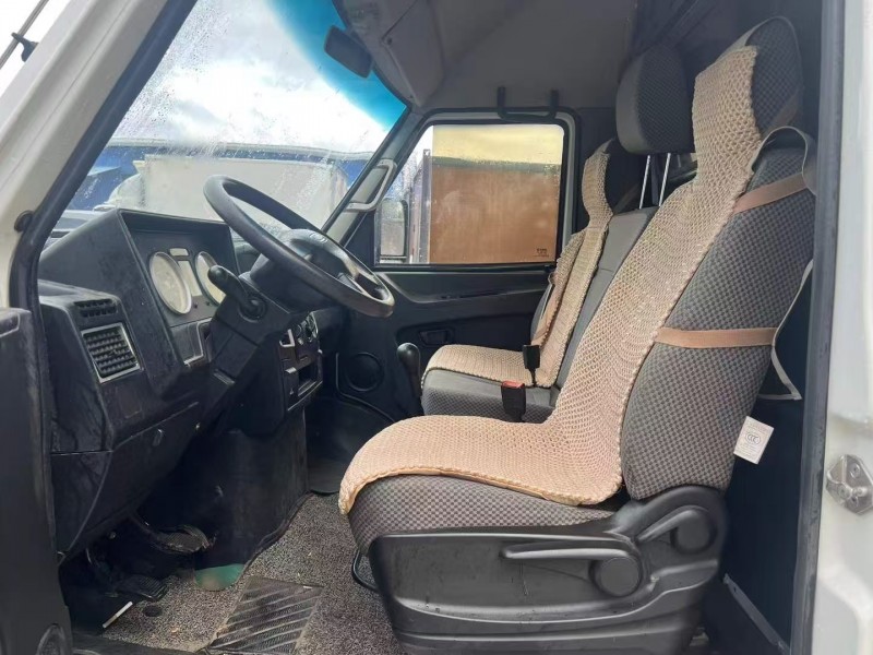 枣庄21年依维柯得意6