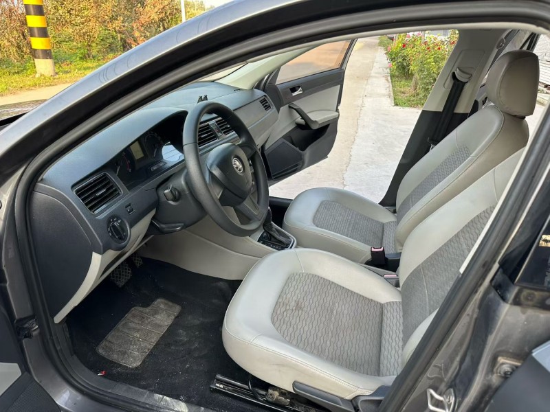 徐州16年斯柯达昕锐5