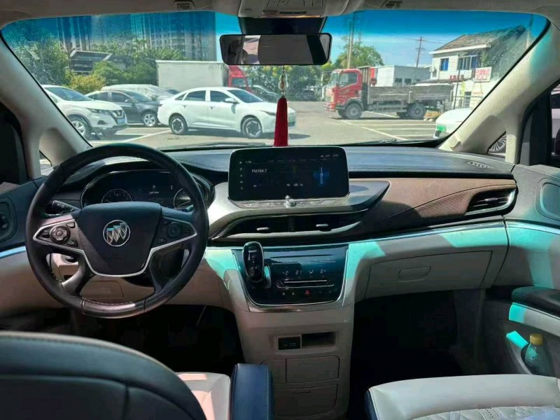 台州21年别克GL83