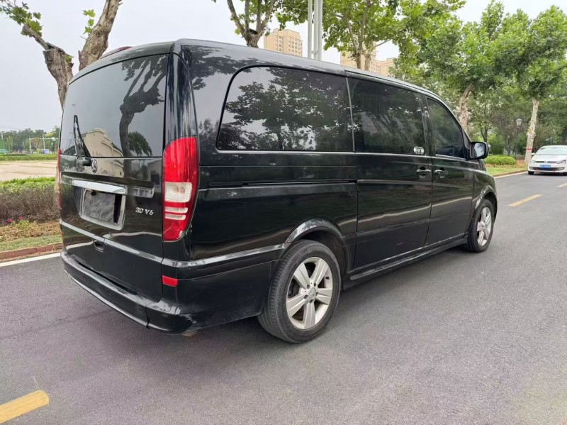 枣庄17年奔驰唯雅诺7