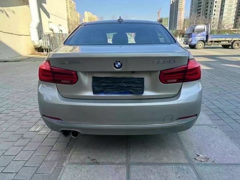 枣庄19年宝马3系9